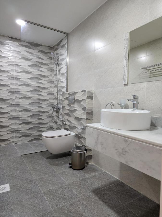 Imperial Suites Hotel Manama Exterior photo