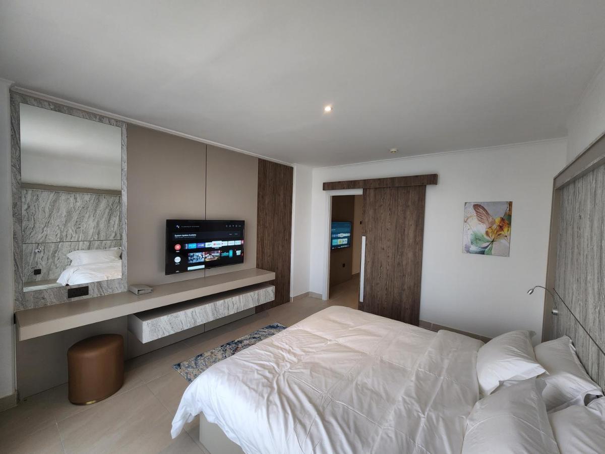 Imperial Suites Hotel Manama Exterior photo