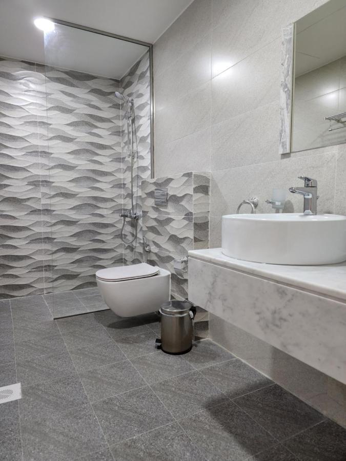 Imperial Suites Hotel Manama Exterior photo
