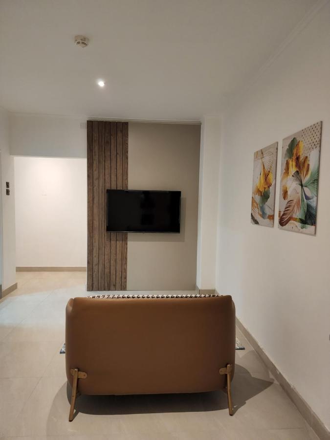 Imperial Suites Hotel Manama Exterior photo