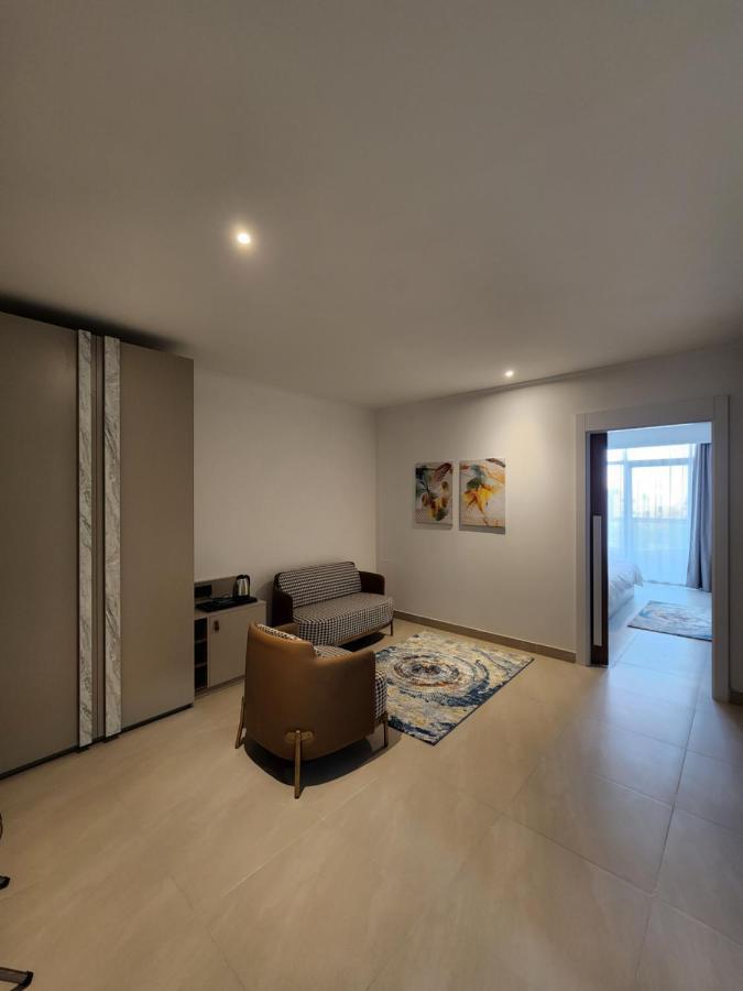 Imperial Suites Hotel Manama Exterior photo