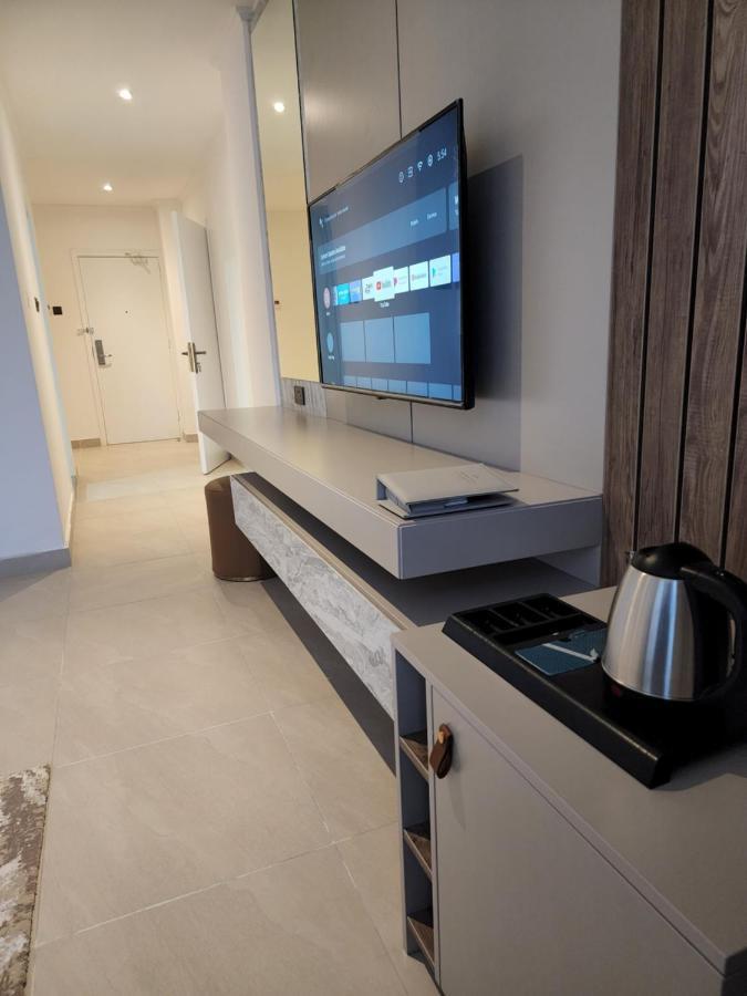 Imperial Suites Hotel Manama Exterior photo